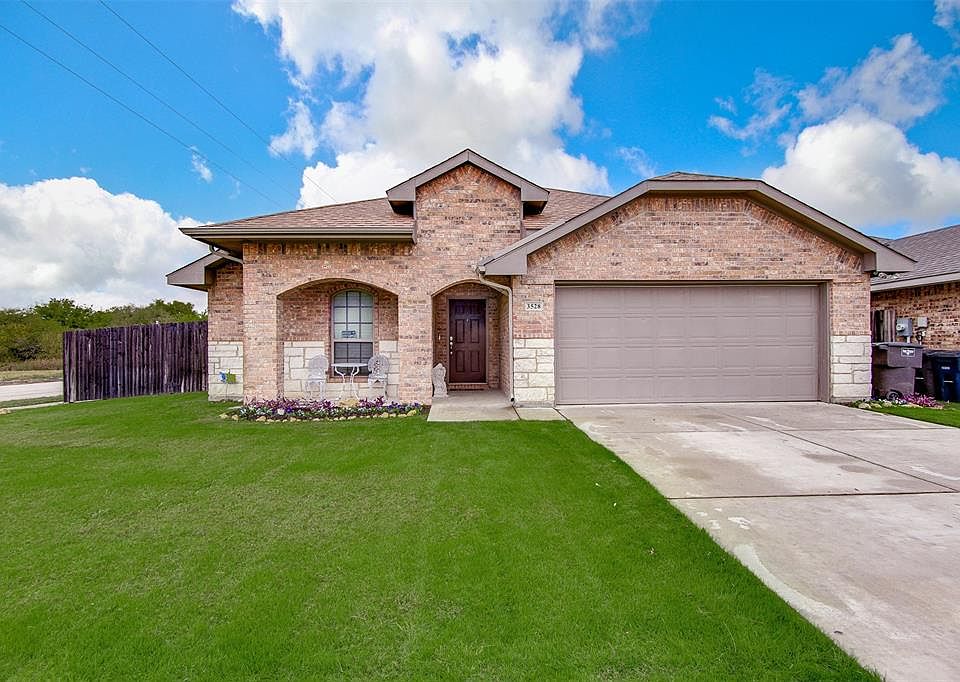1st image of 3528 Aruba Ln