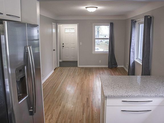 2nd image of 1084 22nd Ave SE #Q558yy7qg
