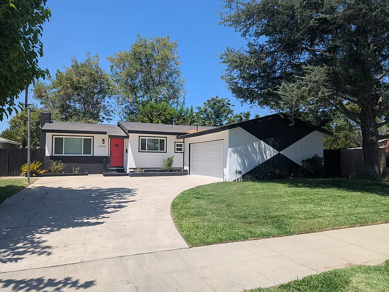 6295 Banner Ct — Photo 1