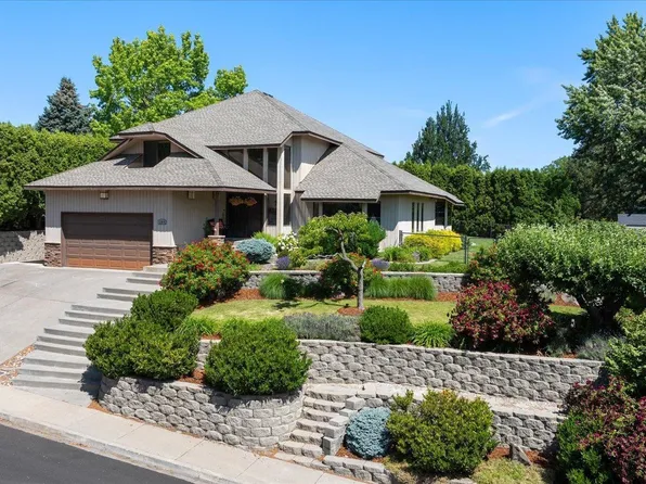 200 High Meadows St, Richland, WA 99352