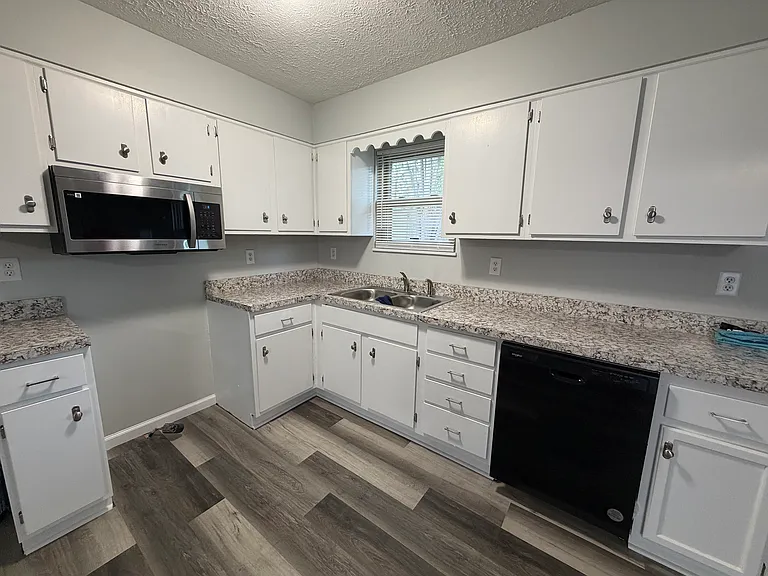 3705 Baracha Ct — Photo 5
