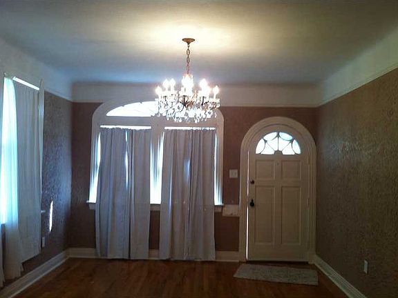 4th image of 3646 Clermont Dr