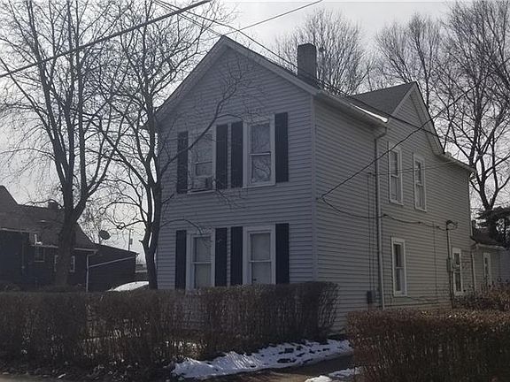 2nd image of 1432 E 52nd St