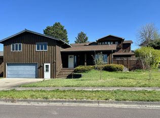 702 W Bridgeview Ave, Pierre, SD 57501