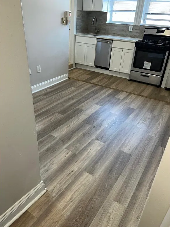 2 bed, 800 sqft, $1,950 — Photo 2