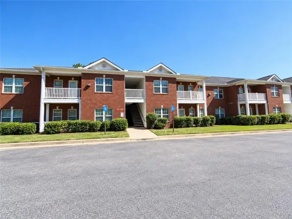 7712 Autry Cir, Douglasville, GA 30134