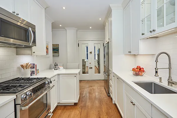 Sold by Compass | media 5