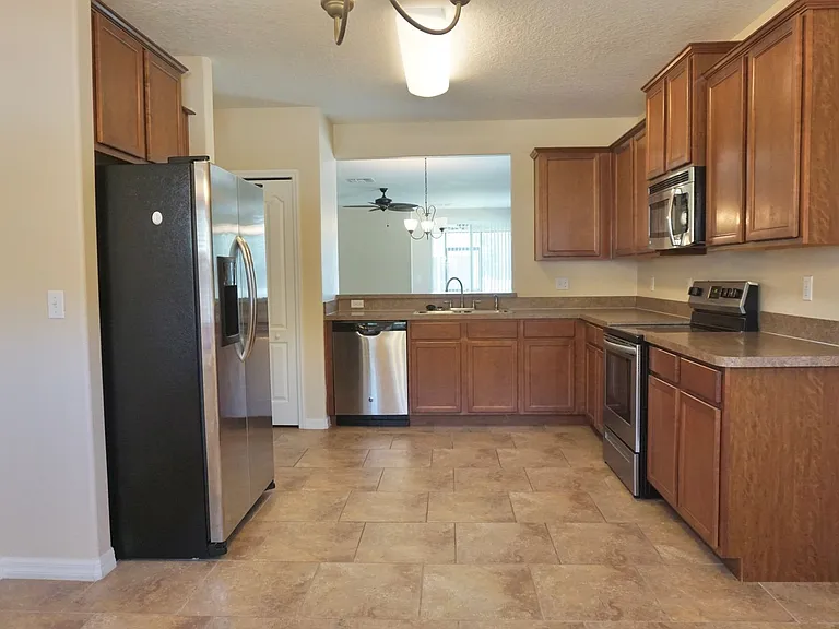 1445 Wallace Manor Pass — Photo 8
