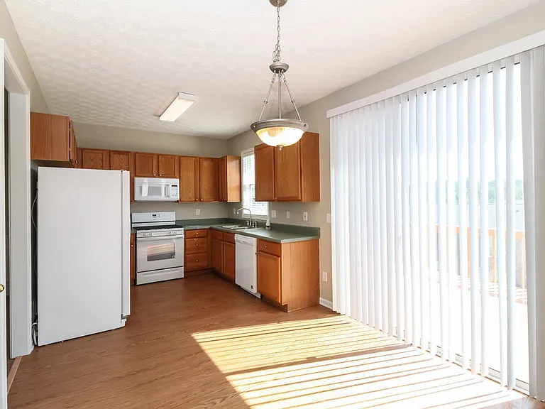 317 Park Creek Rdg — Photo 6