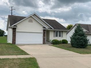 2628 Shady Lane Dr, Norwalk, IA 50211