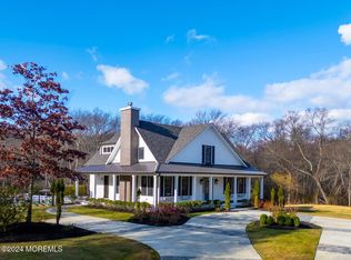33 Cloverhill Ln, Freehold, NJ 07728