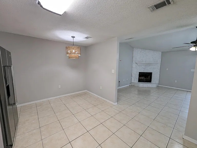 8325 Fortworth St — Photo 9