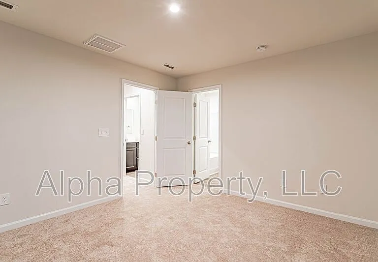 301 Parkridge Way — Photo 12
