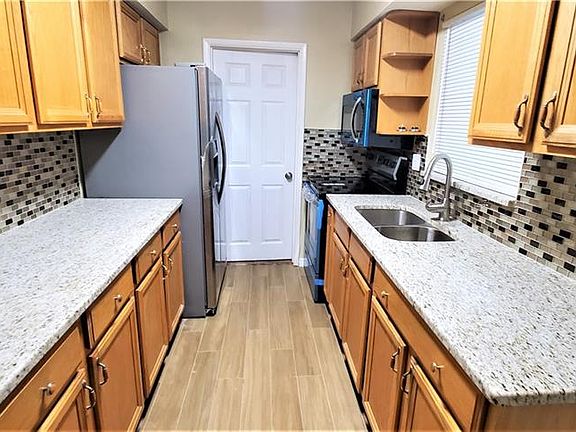 4th image of 6012 68th Ave N