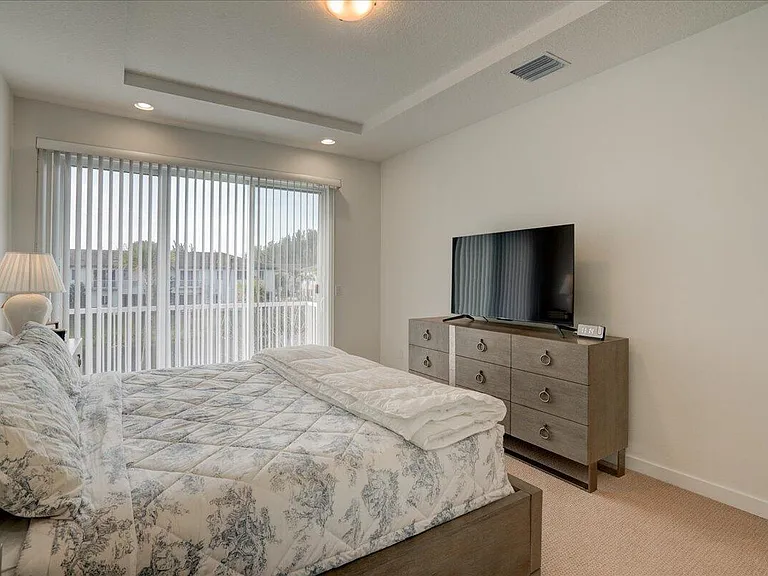 1451 Pioneer Way — Photo 33