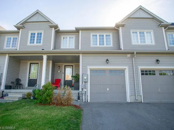 153 English Ln, Brantford, ON N3T 0J6