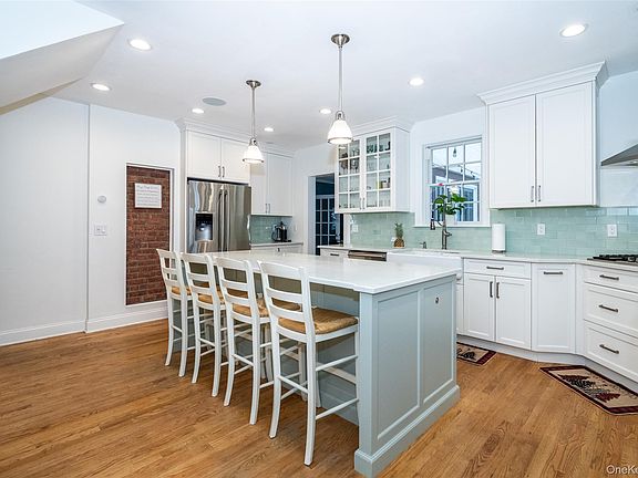 5th image of 18 Bailey Place