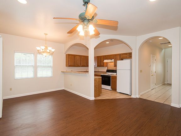 4th image of 1005 Canyon Edge Dr APT B