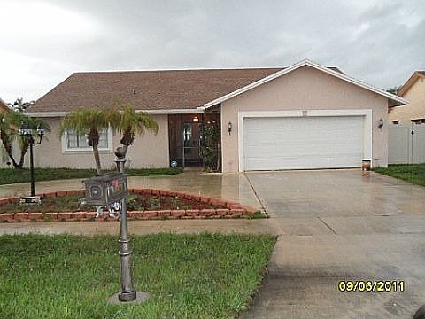 2nd image of 8907 SW 18th Rd