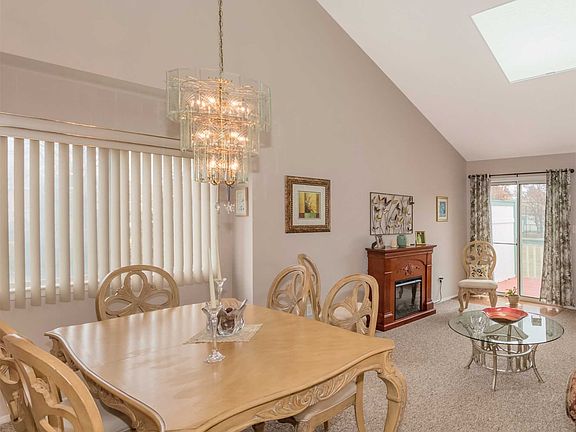 5th image of 26 Timber Ridge Dr #14