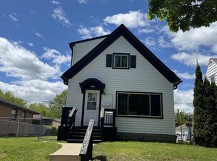 3135 S 6th St, Milwaukee, WI 53215