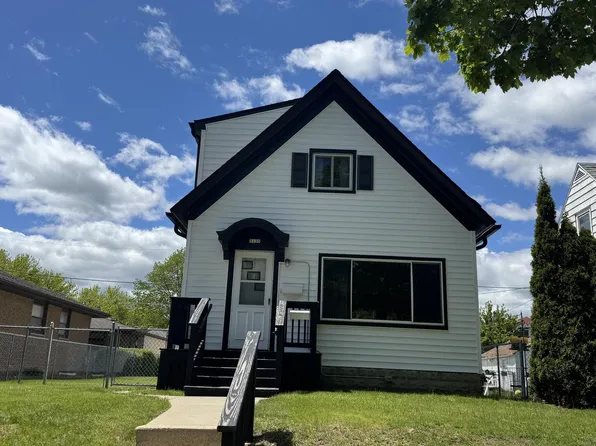 3135 South 6th STREET, Milwaukee, WI 53215