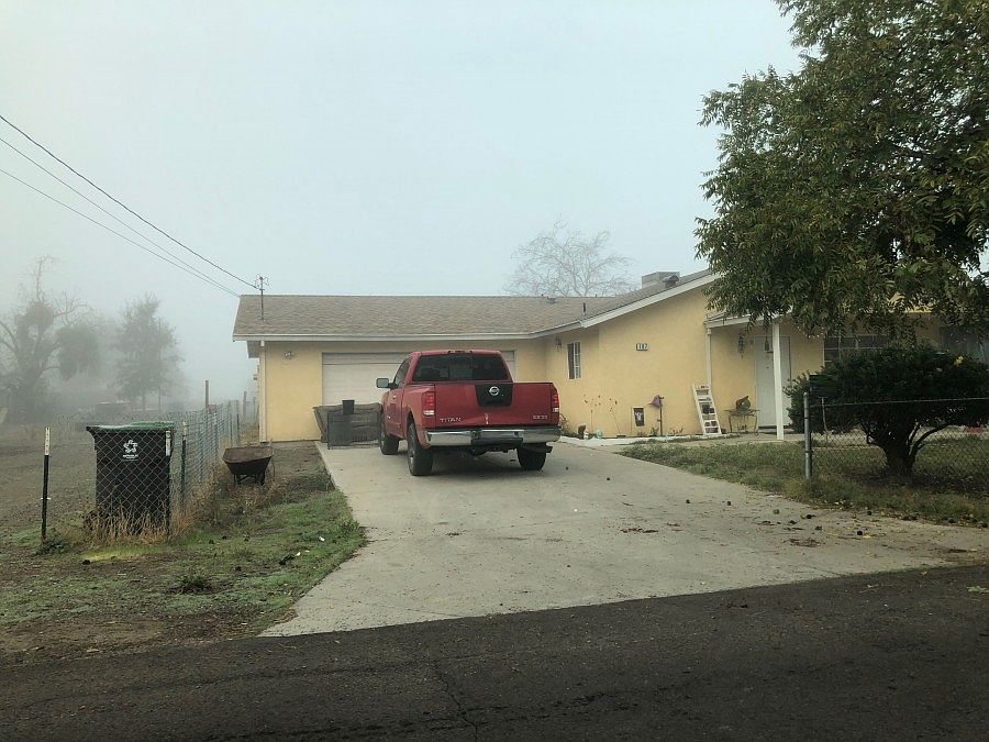 2nd image of 107 S Los Angeles Ave