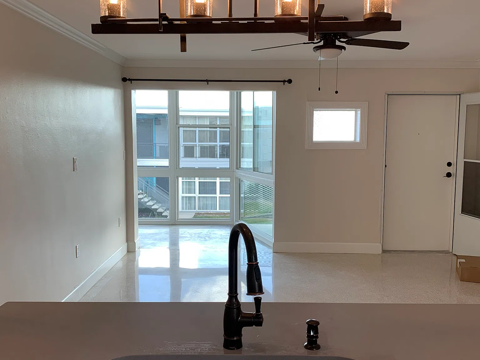 1 bed, 800 sqft, $1,850 — Photo 2