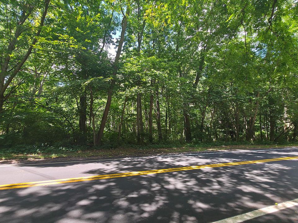 1st image of 39939 Moravian Dr