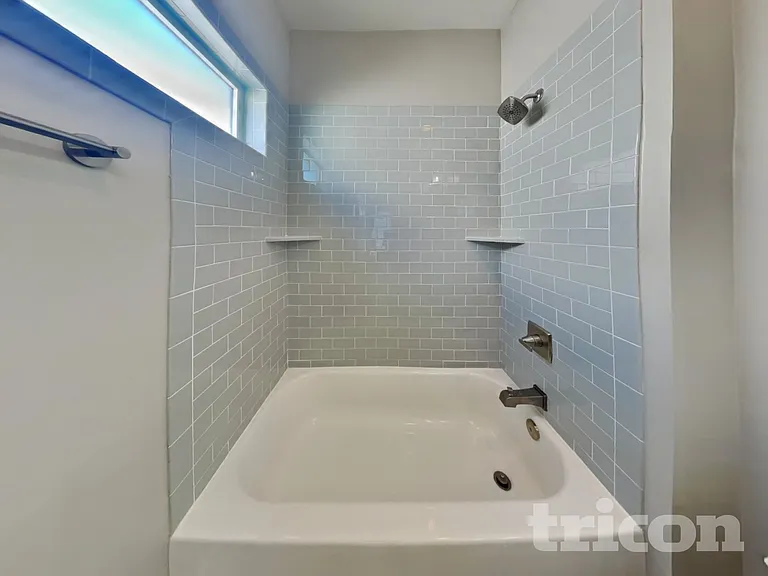1208 Hillwood Private Cv — Photo 15