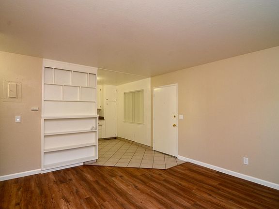 4th image of 540 E Maude Ave APT 2
