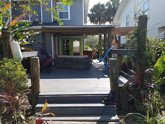 3rd image of 711 6th Ave S