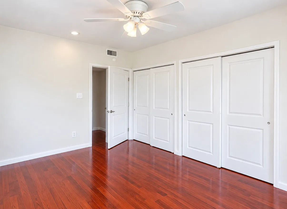 2232 Tasker St — Photo 4