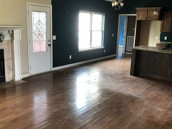 3rd image of 3143 Friendship Rd