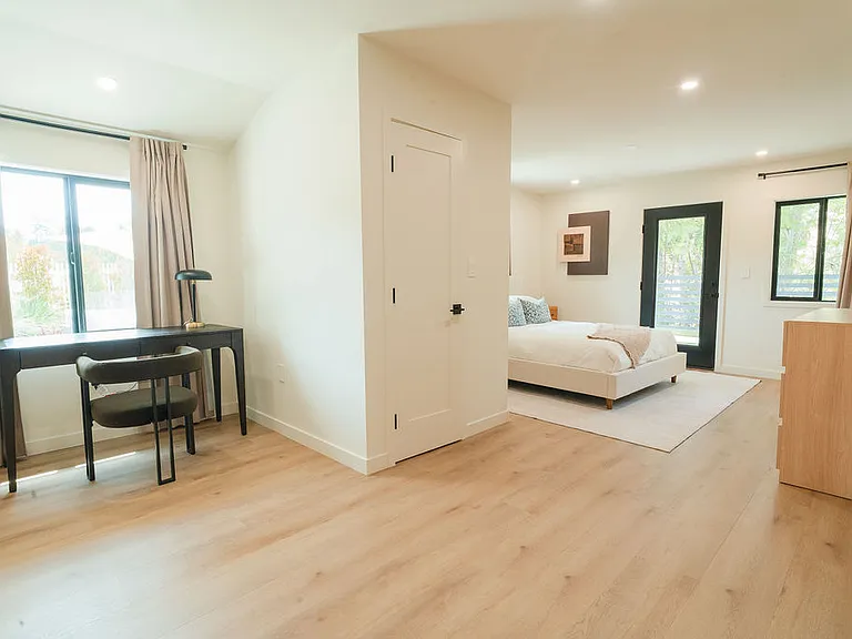10461 Shadyridge Dr — Photo 10