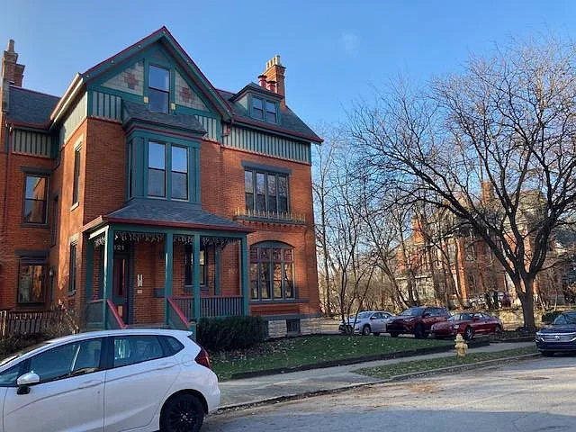 2 Saint James Ave #2 — Photo 7