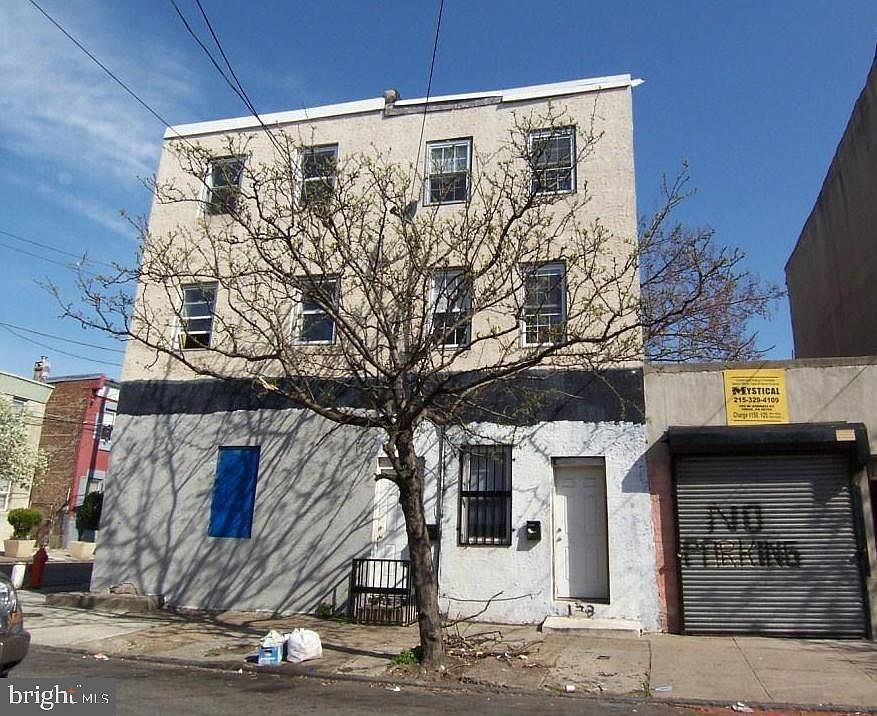 1st image of 175 W Dauphin St