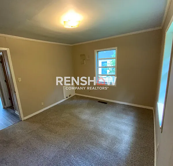 1528 Ewell Ave — Photo 9