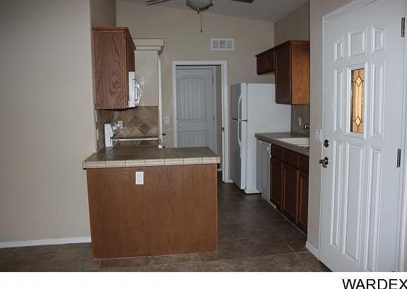 2nd image of 2715 McCulloch Blvd N