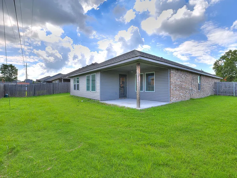 3102 Debbie Ln — Photo 51