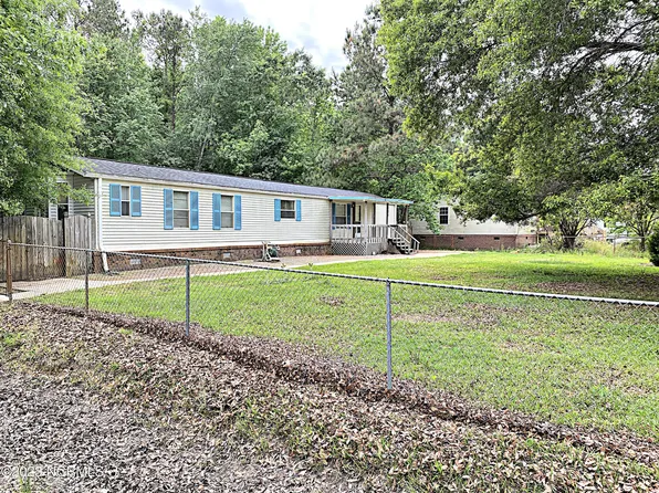 125 Lanier Avenue, Rocky Point, NC 28457