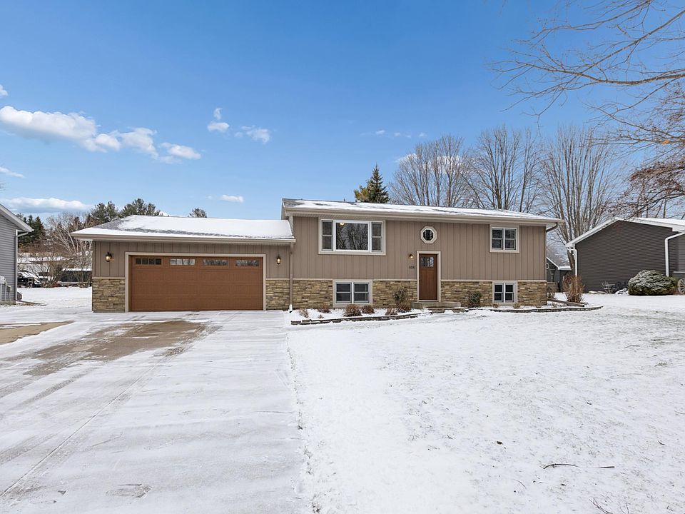 1st image of 404 Ortloff Trl NW