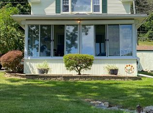 77 Standish Rd, Coventry, CT 06238