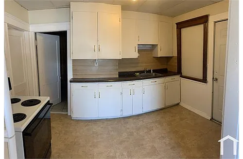 3 Negus St #2R Photo 1