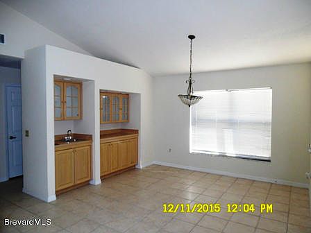 4th image of 3530 Oakhill Dr