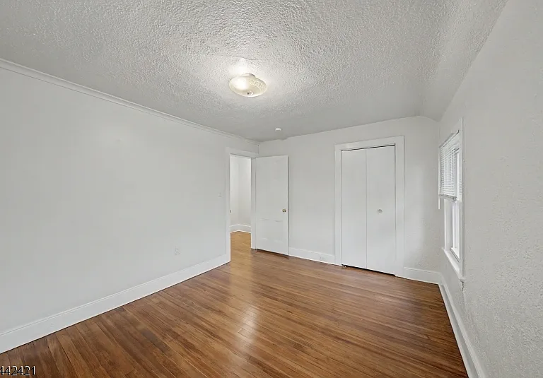 242 W Hanover Ave — Photo 14