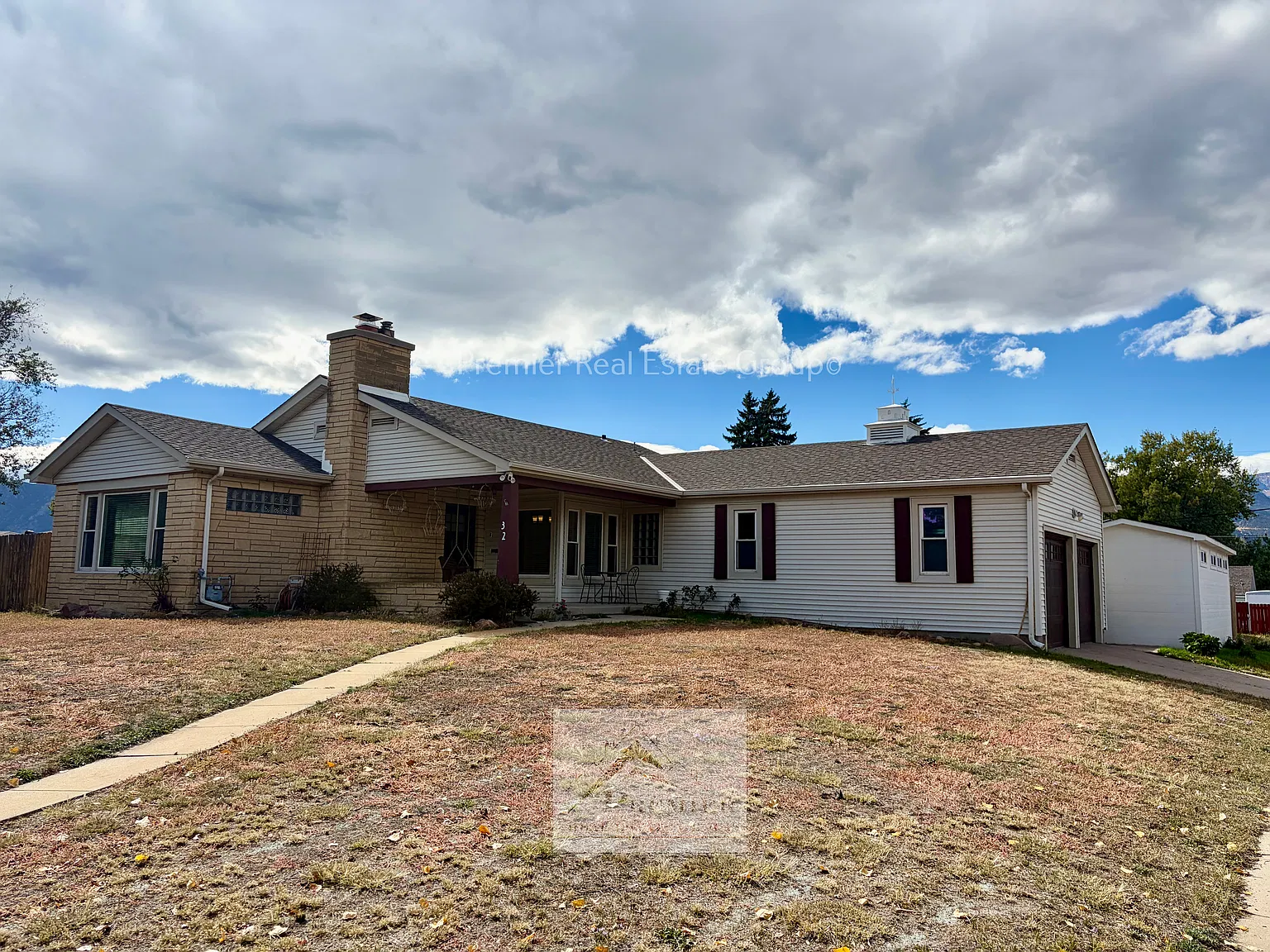 3 bed, 2.5 bath, 2291 sqft, $2,500 — Photo 3