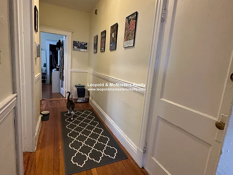 Kelton Street Apartments — Photo 47