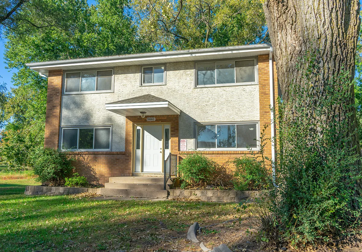 Building Photo - 5671 Quincy St #4