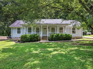 108 Friar Tuck Dr, Dickson, TN 37055